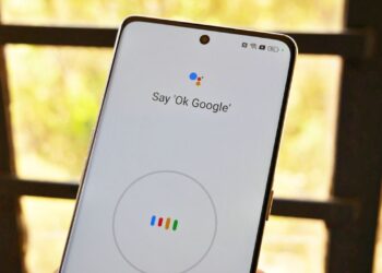 Google explains why the Google Assistant’s theme stays dark – and it’s not changing any time soon