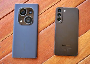 Does the value the Tecno Phantom X2 offers match up to Samsung’s Galaxy S22?