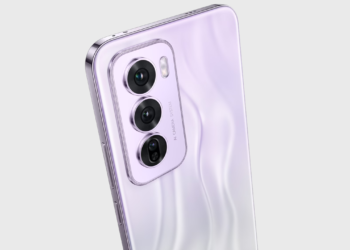 Oppo-Reno-12-standard